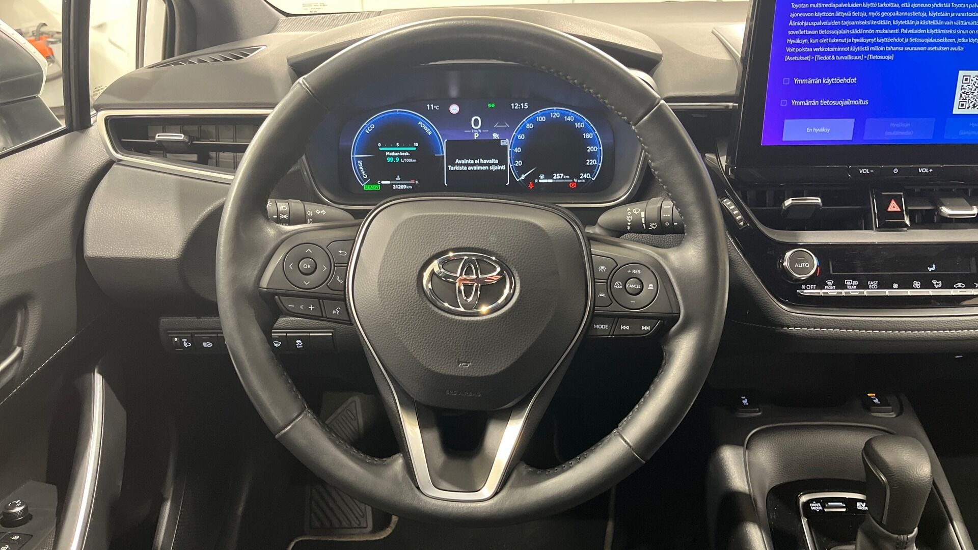 Toyota Corolla iso kuva 11