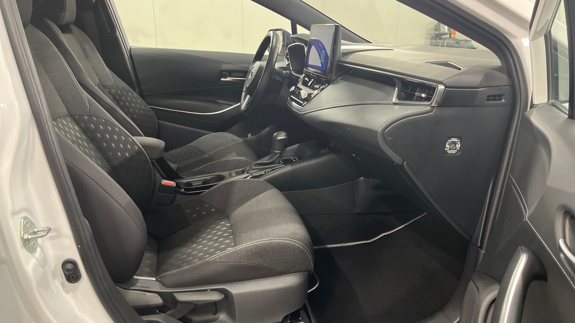 Toyota Corolla iso kuva 16