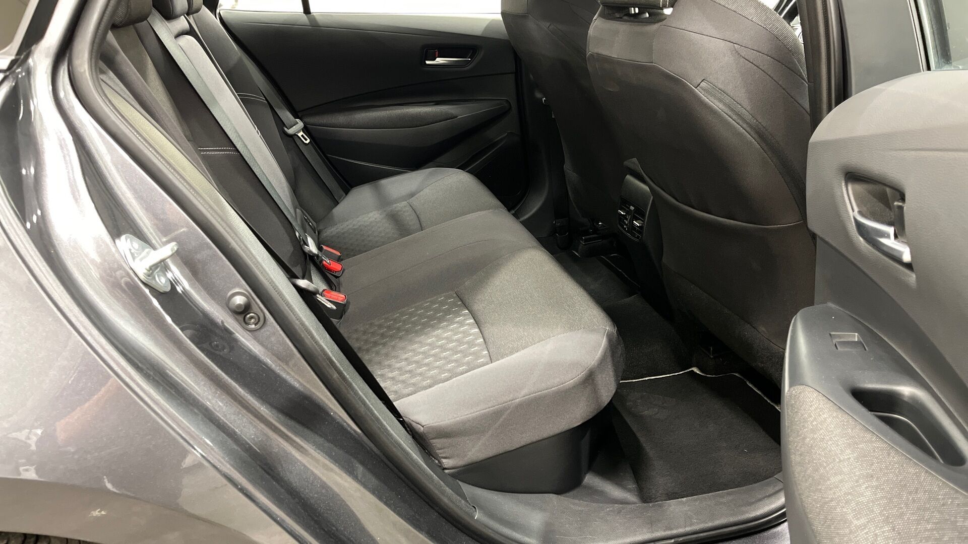 Toyota Corolla iso kuva 15