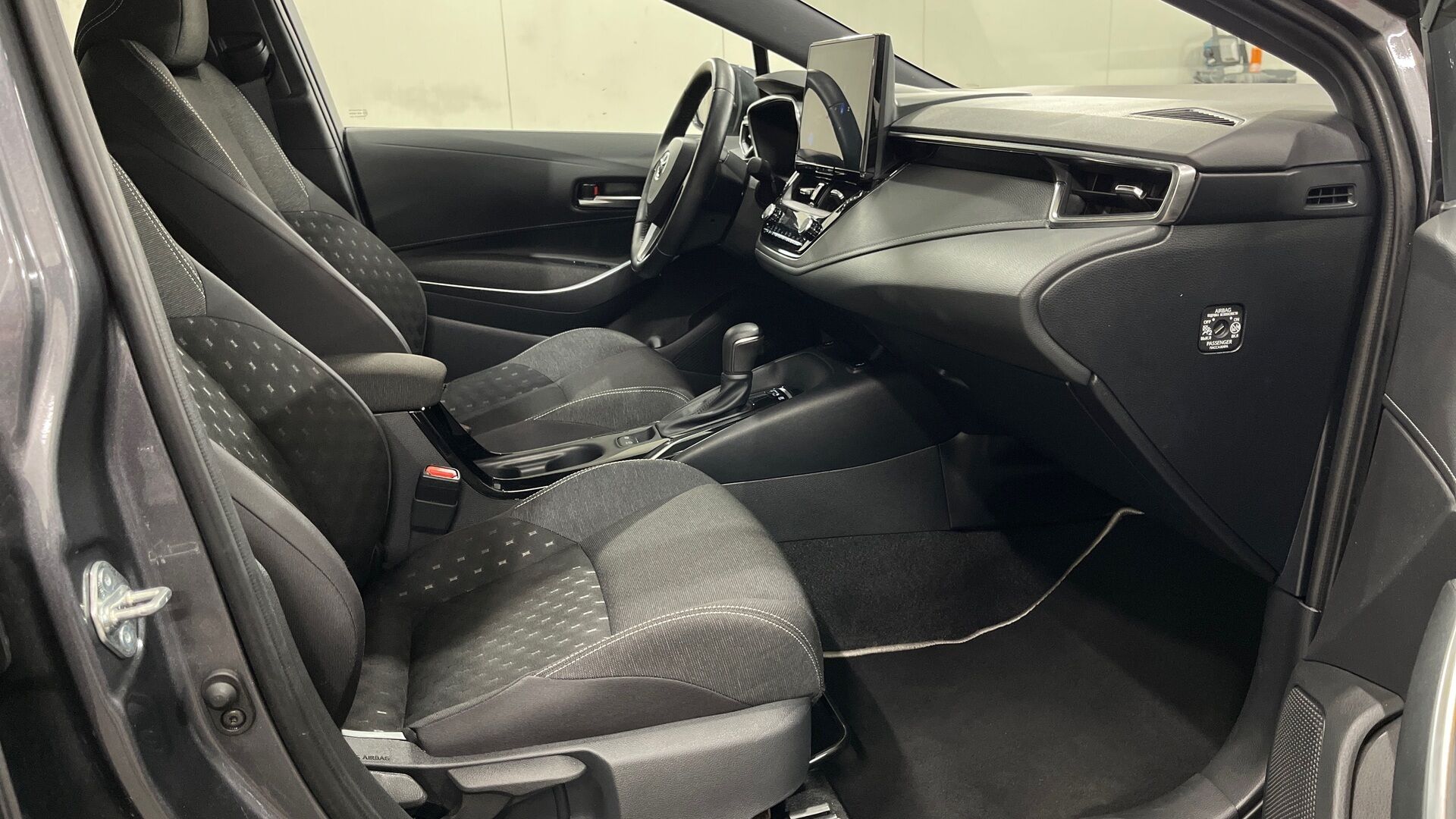 Toyota Corolla iso kuva 16