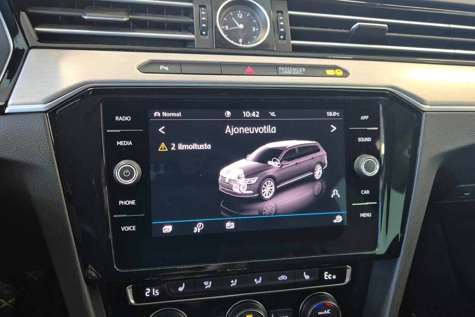 Volkswagen Passat iso kuva 14