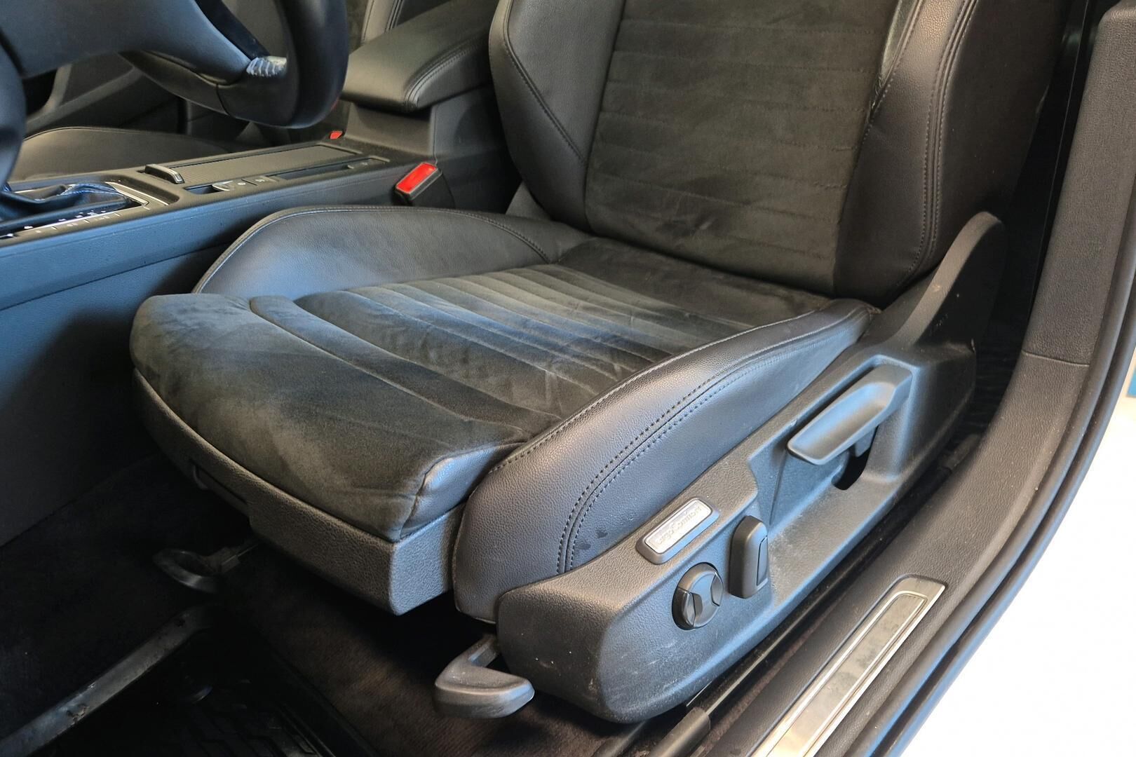 Volkswagen Passat iso kuva 20