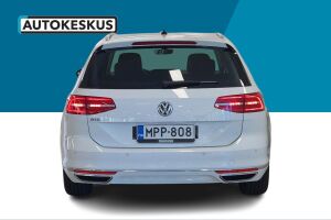 Volkswagen Passat esikatselu 5