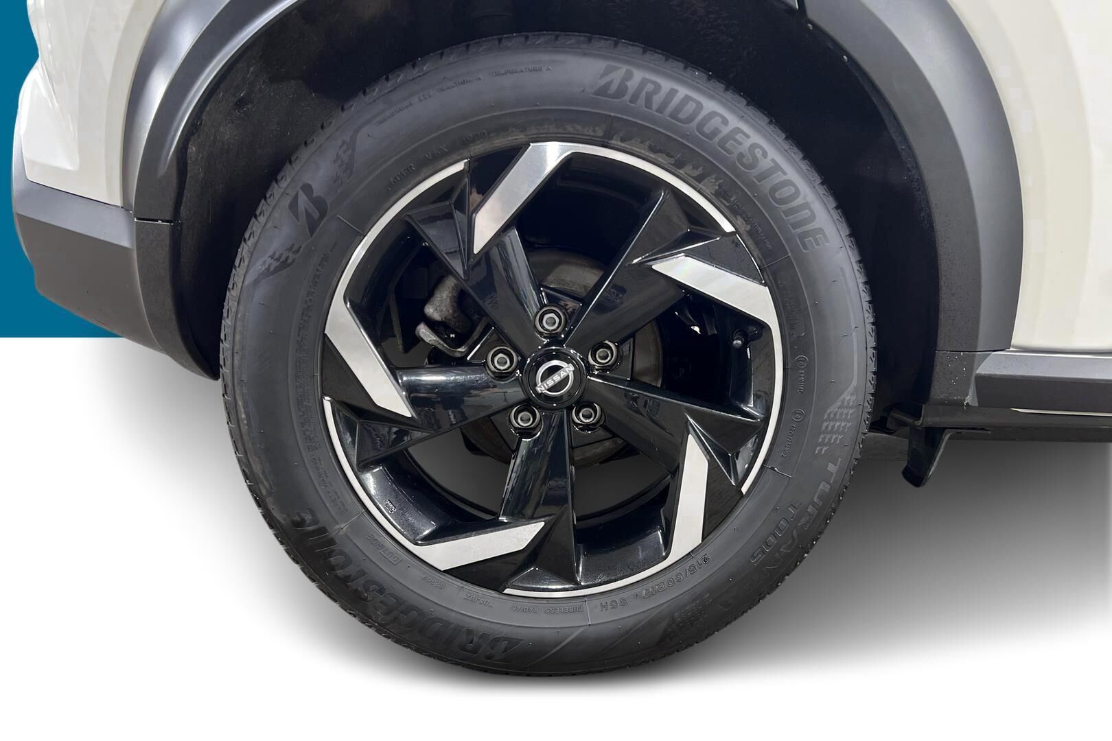 Nissan Juke iso kuva 13