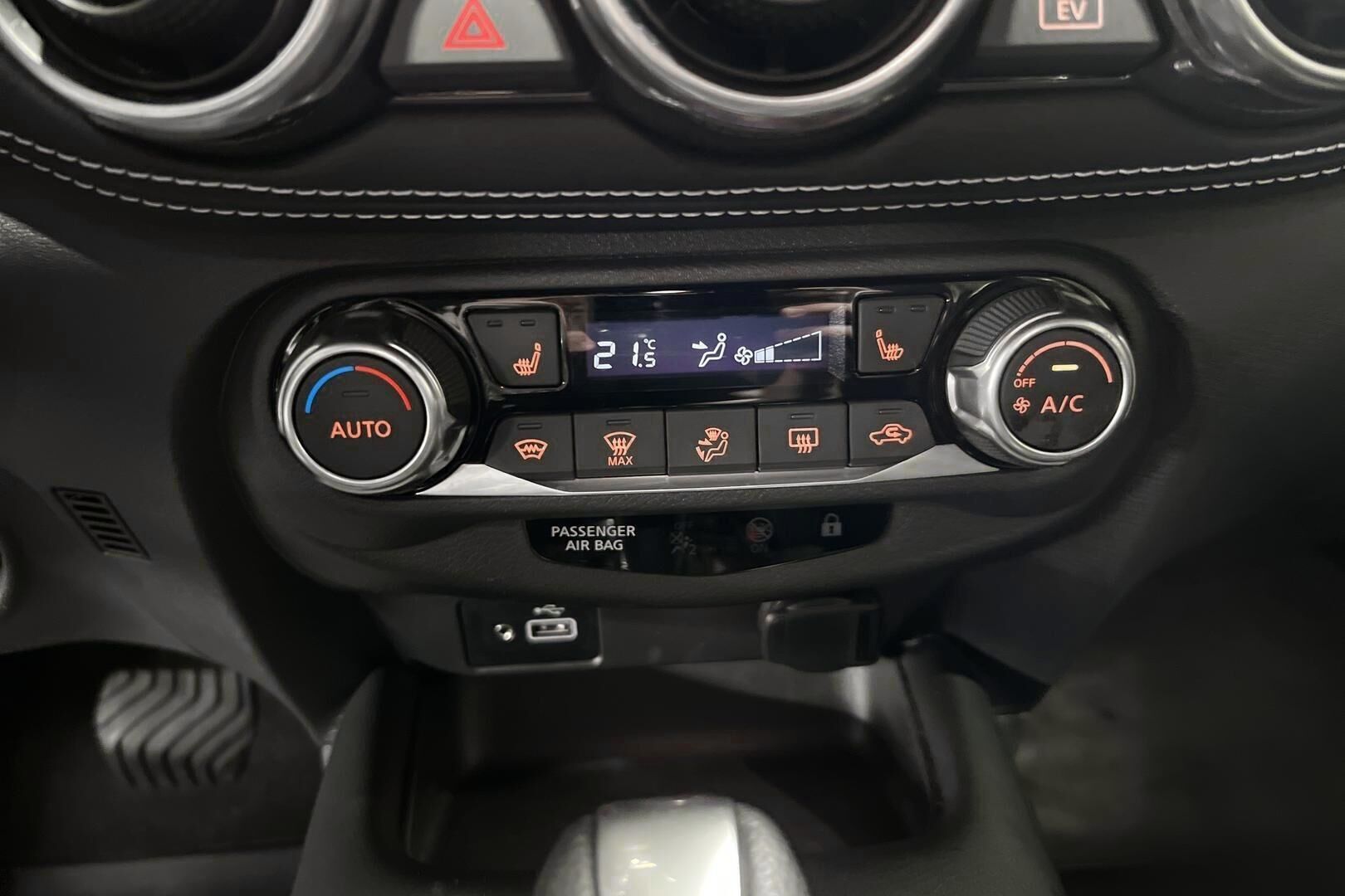 Nissan Juke iso kuva 20