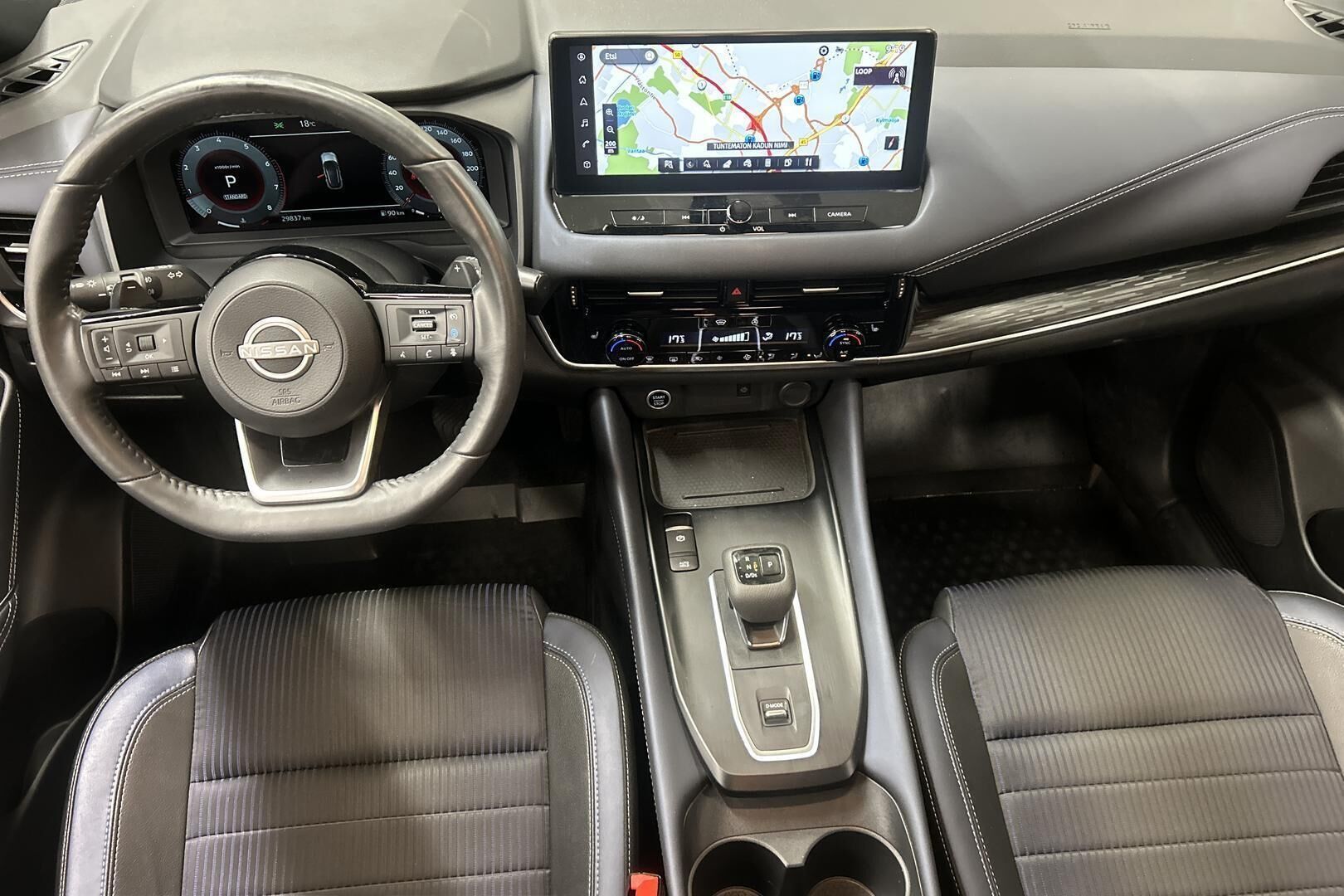 Nissan Qashqai iso kuva 7
