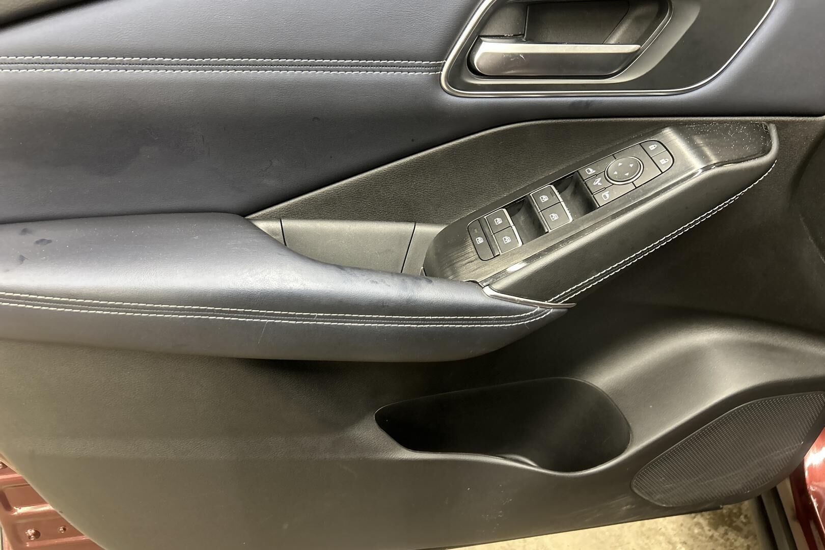 Nissan Qashqai iso kuva 9