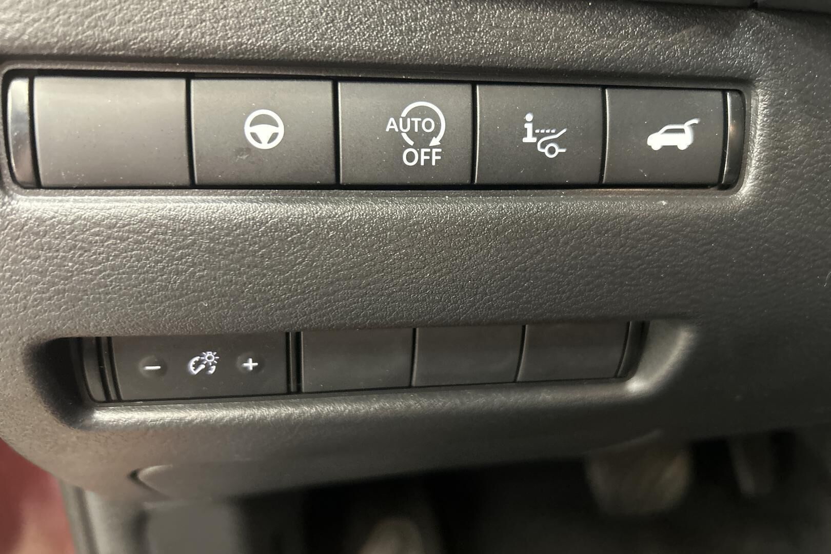 Nissan Qashqai iso kuva 11