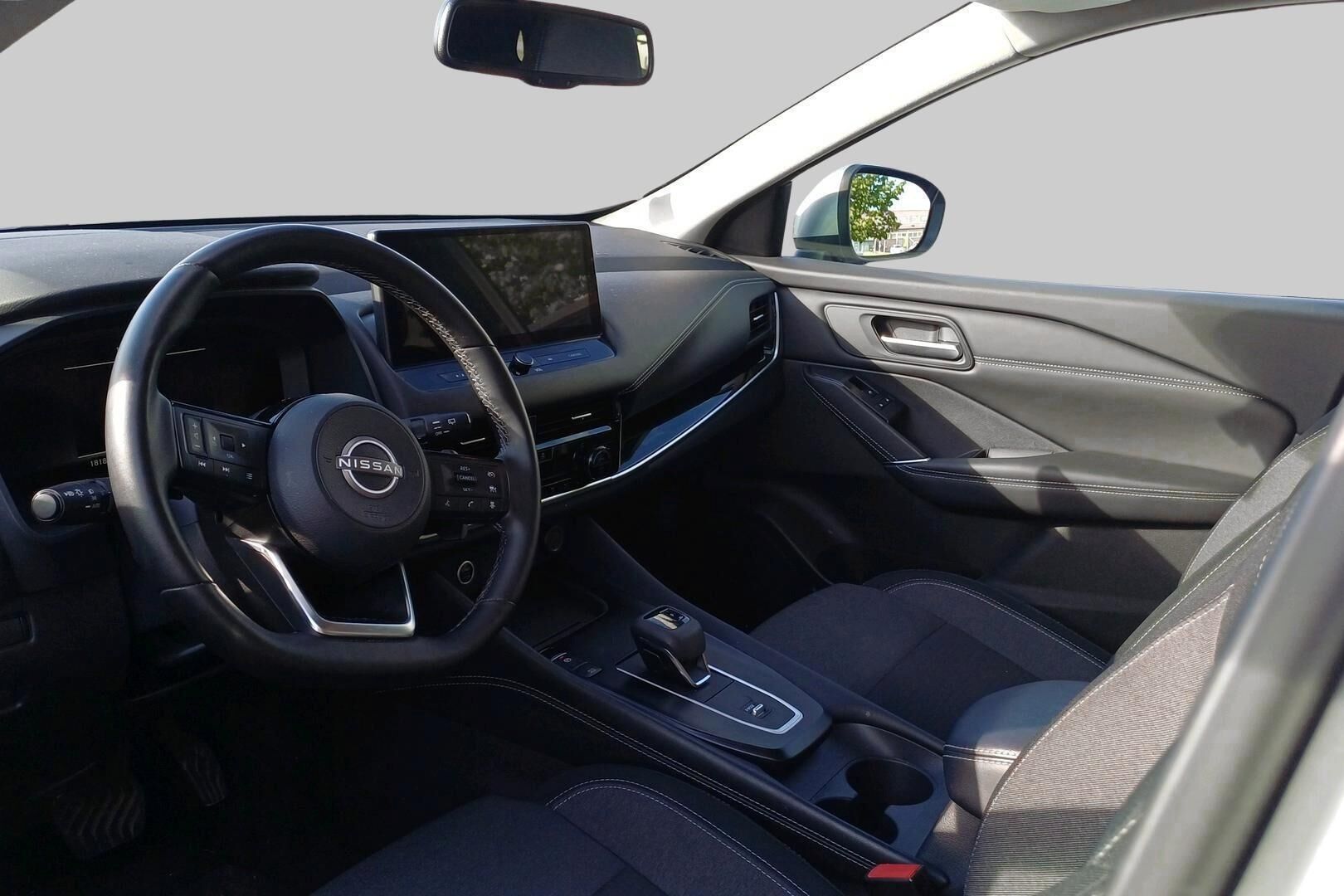 Nissan Qashqai iso kuva 2