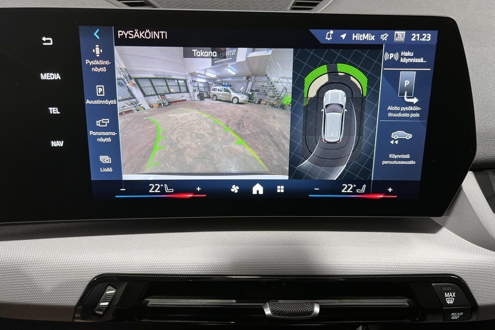 BMW X1 iso kuva 16