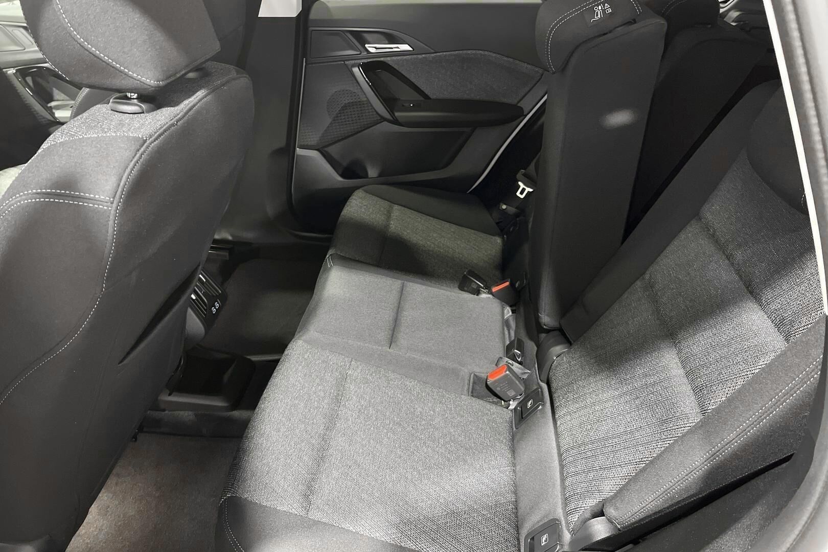 BMW X1 iso kuva 9