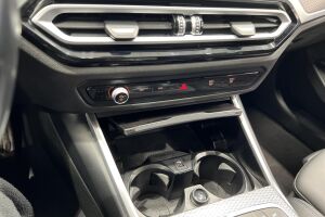 BMW 3-SARJA esikatselu 23