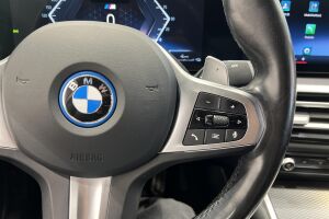 BMW 3-SARJA esikatselu 28