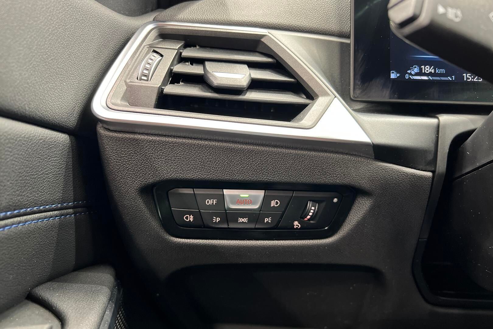BMW 3-SARJA iso kuva 32
