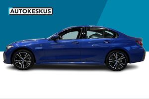 BMW 3-SARJA esikatselu 8