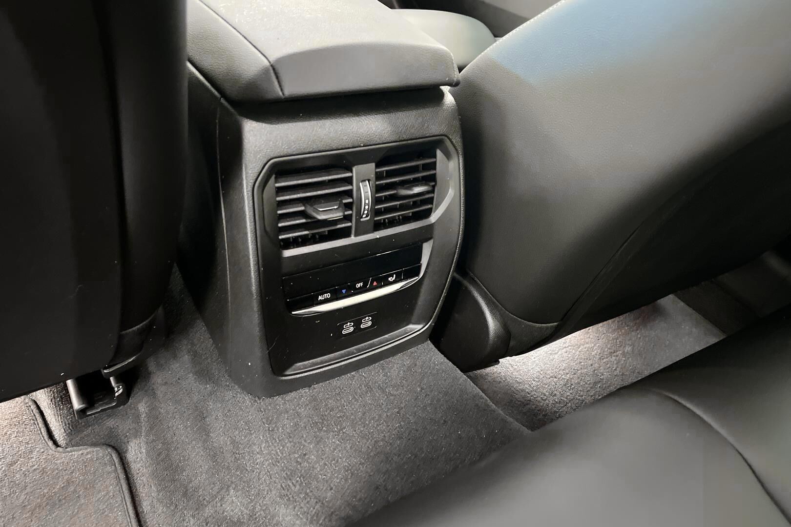 BMW 3-sarja iso kuva 22