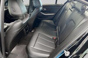 BMW 3-sarja esikatselu 24