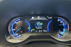 Toyota RAV4 Plug-in esikatselu 13