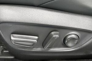 Toyota RAV4 Plug-in esikatselu 25