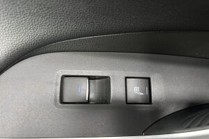 Toyota RAV4 Plug-in esikatselu 26