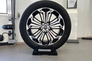 Toyota RAV4 Plug-in esikatselu 32