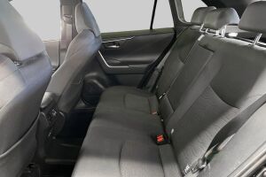 Toyota RAV4 Plug-in esikatselu 9