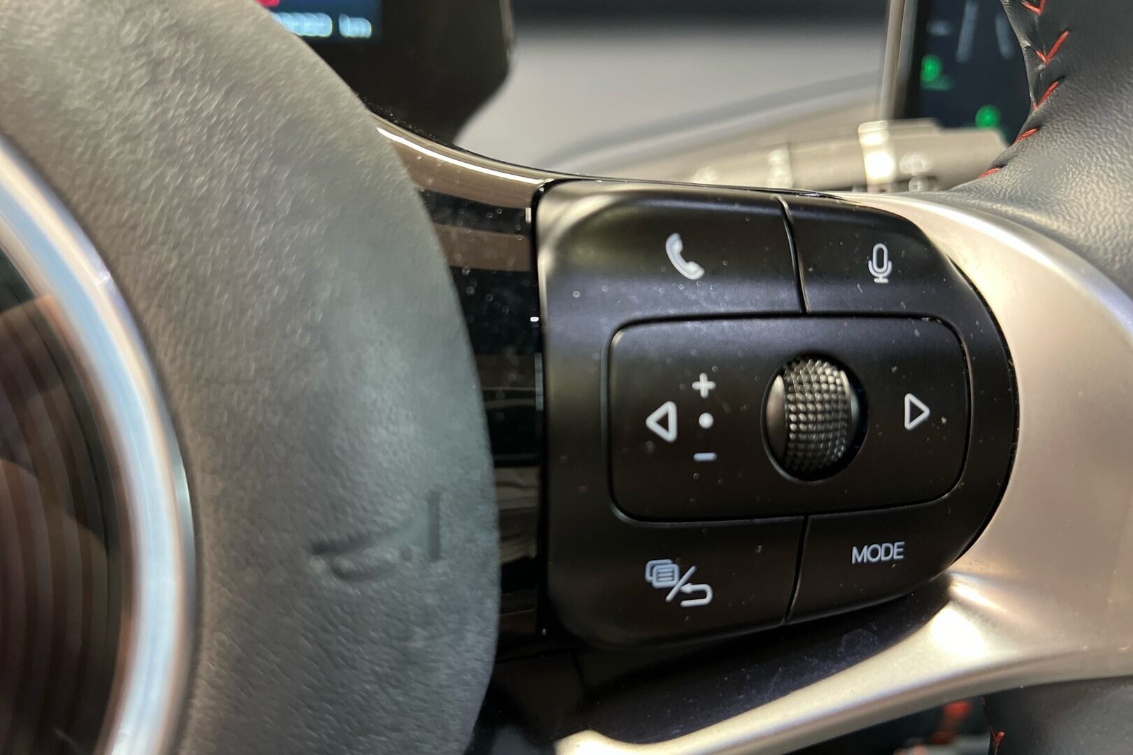 BYD Atto 3 iso kuva 18