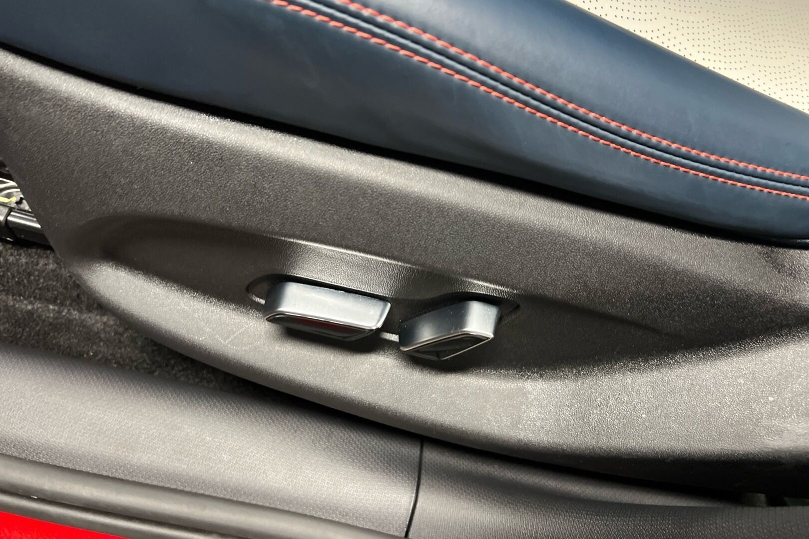 BYD Atto 3 iso kuva 9