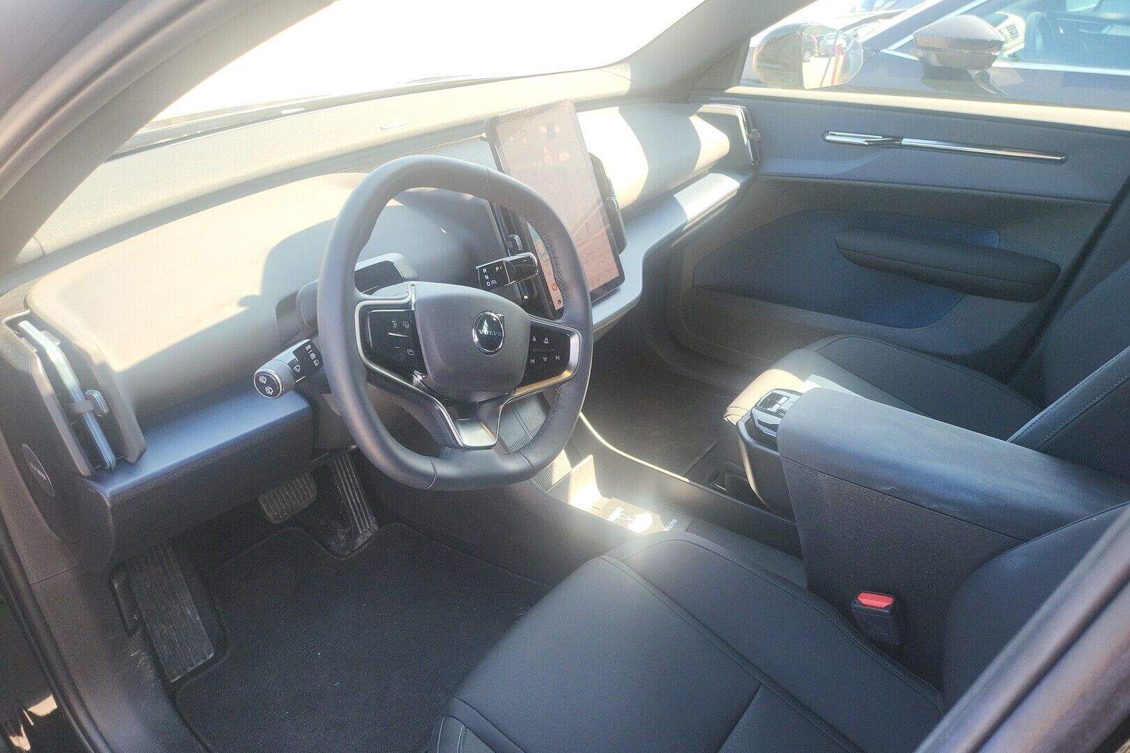 Volvo EX30 iso kuva 0