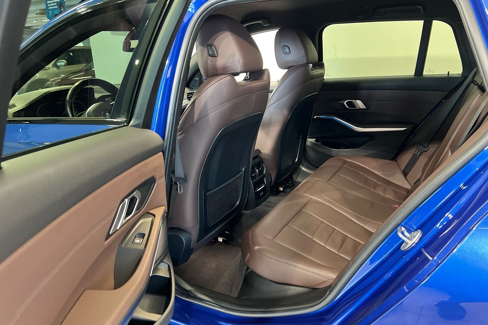 BMW 3-sarja iso kuva 10