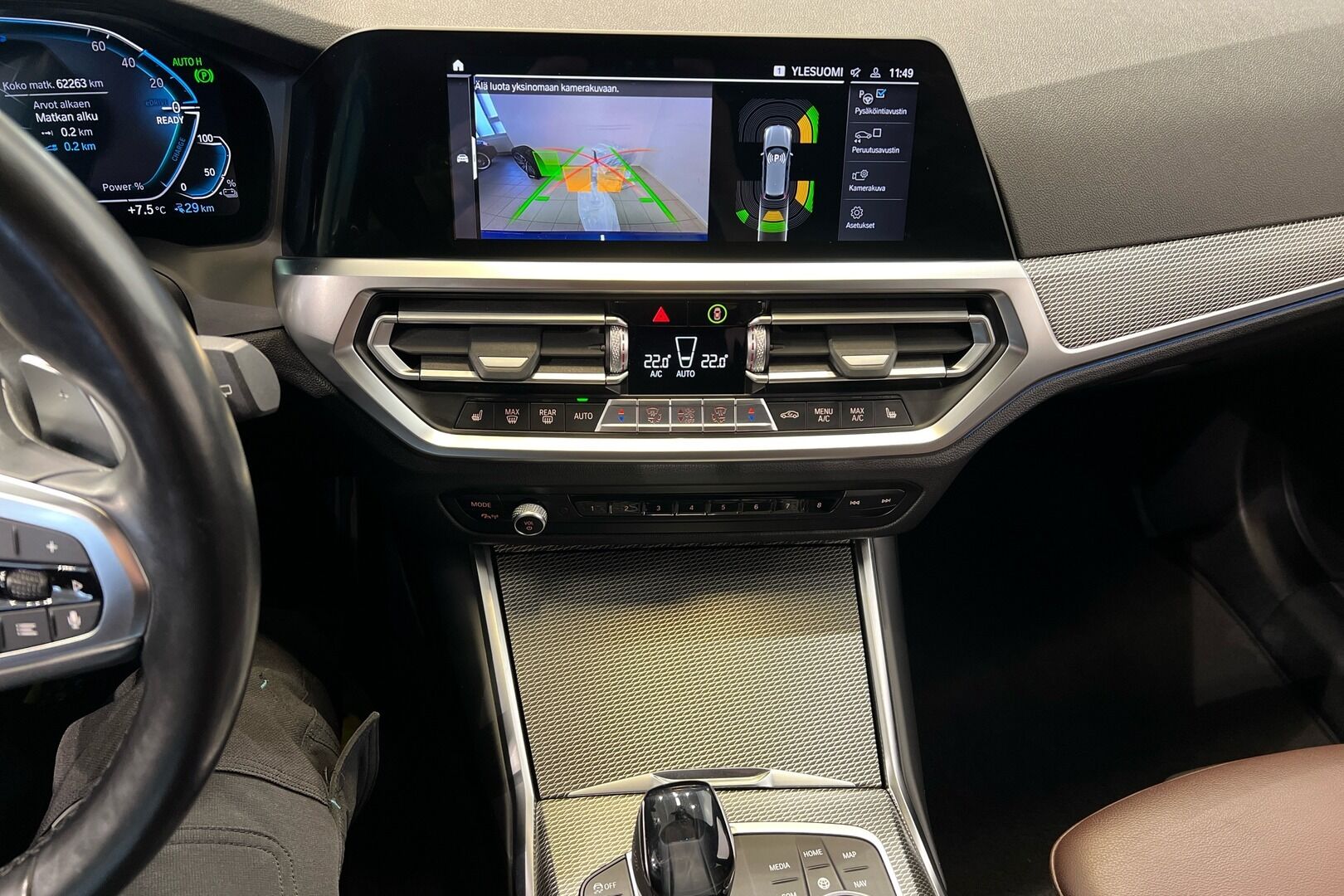 BMW 3-sarja iso kuva 17