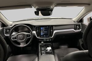 Volvo V60 esikatselu 10