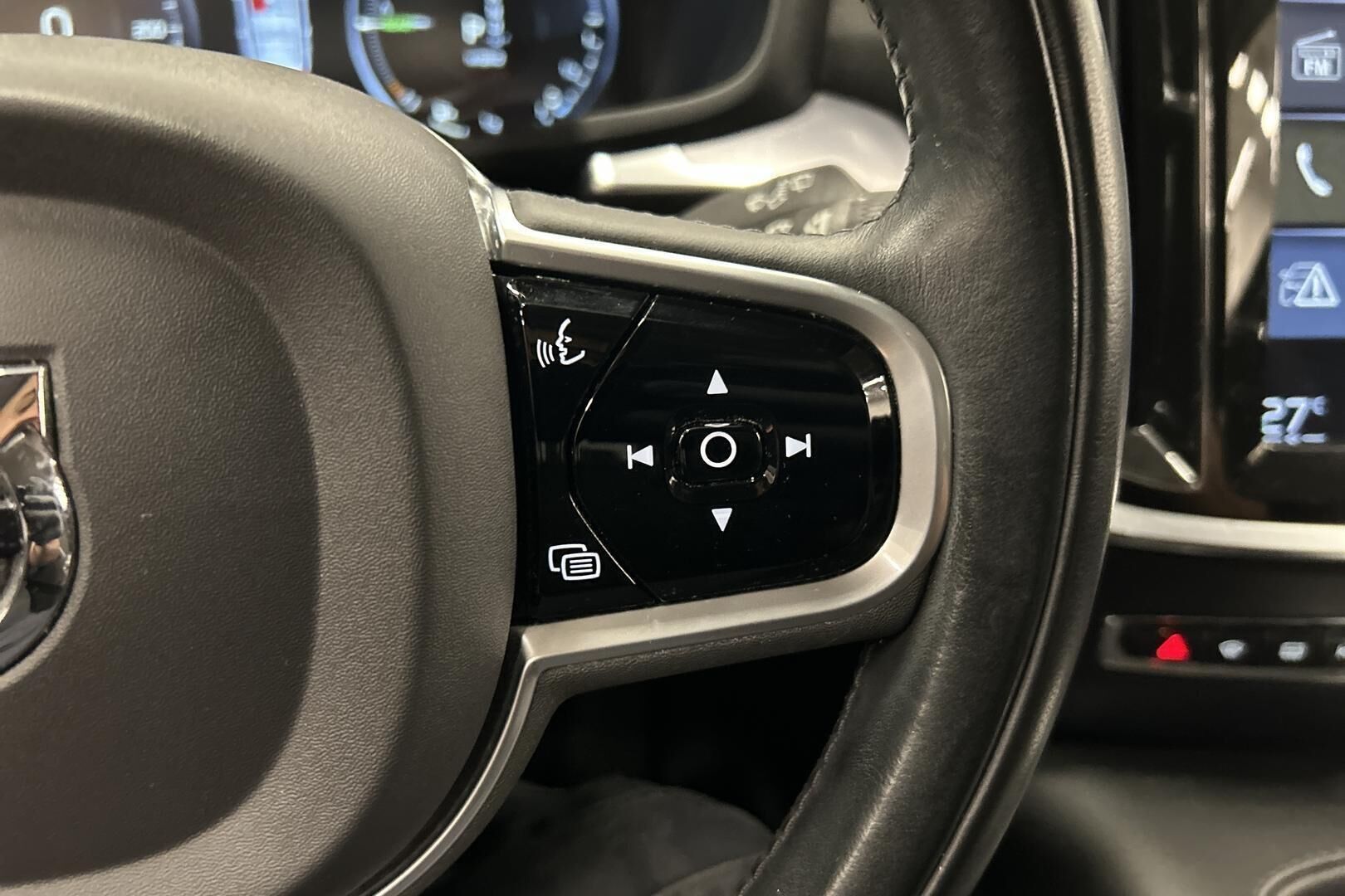 Volvo V60 iso kuva 15