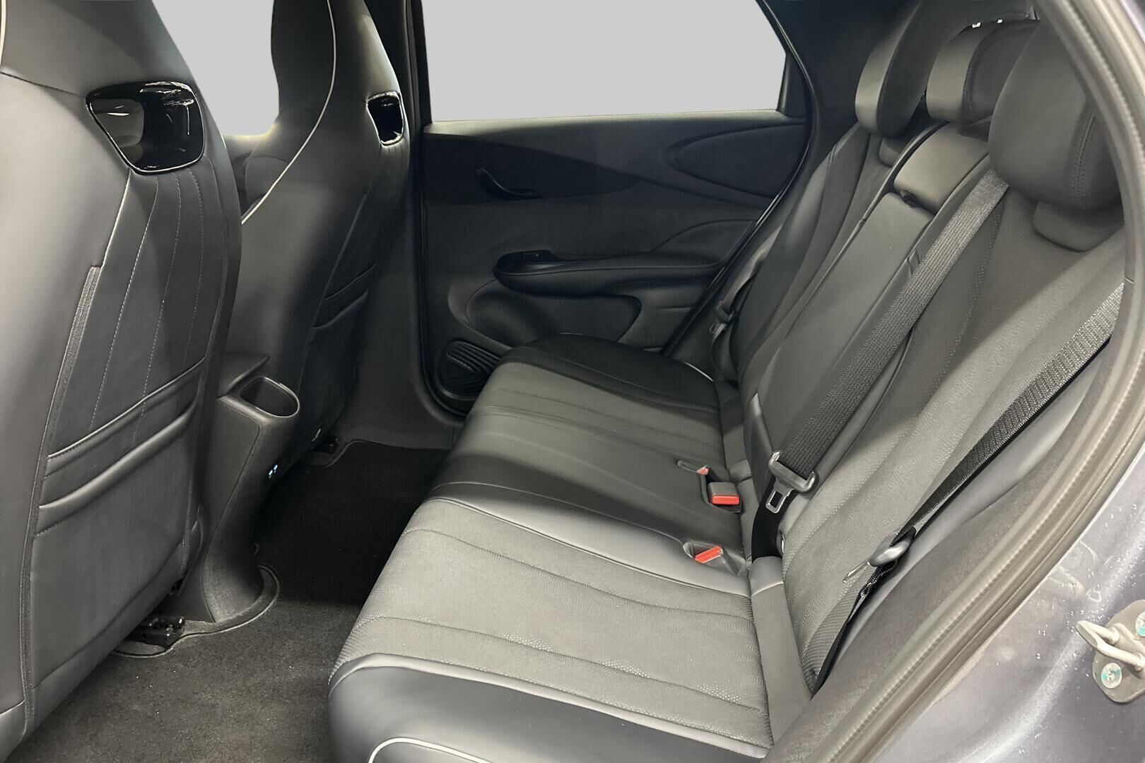 BYD Dolphin iso kuva 9