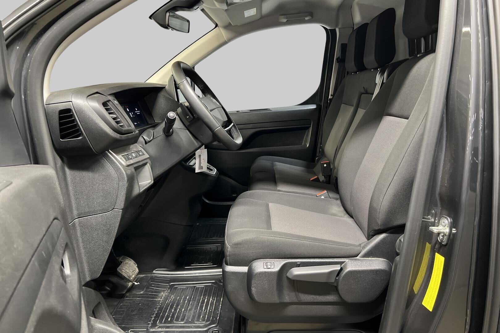 Toyota Proace iso kuva 8