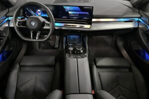BMW i5 esikatselu 10