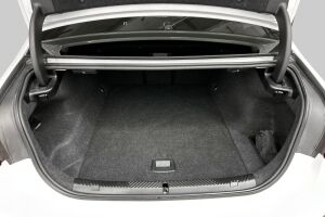 BMW i5 esikatselu 11