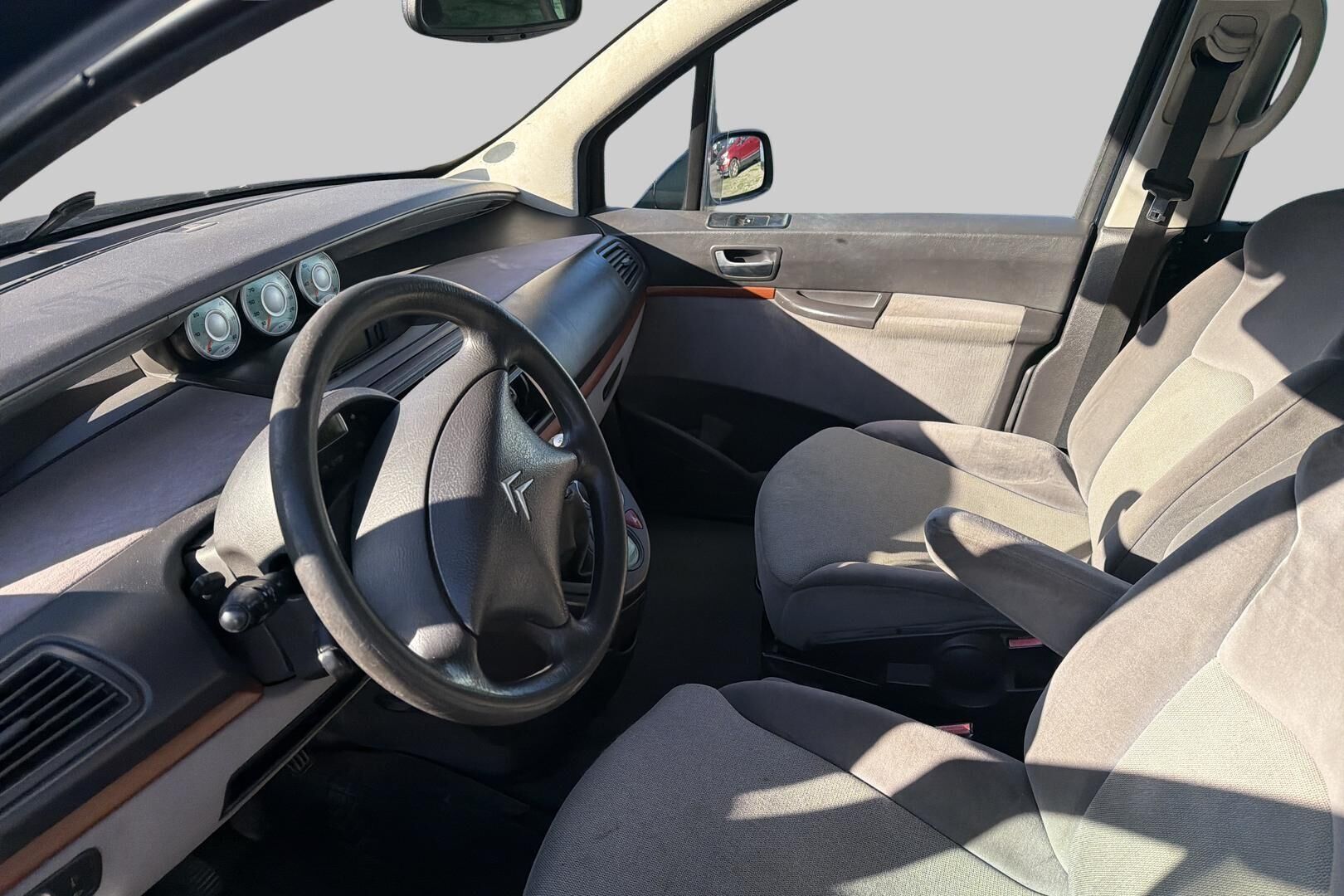 Citroen C8 iso kuva 8