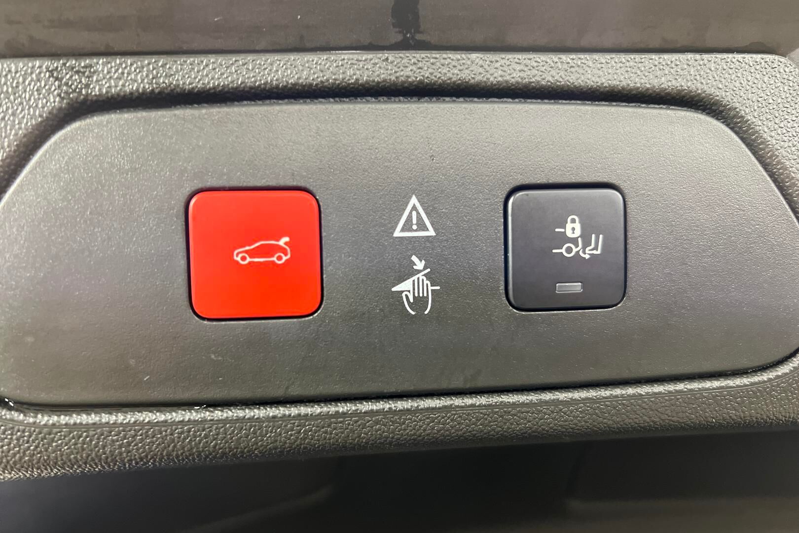 Opel Grandland iso kuva 14