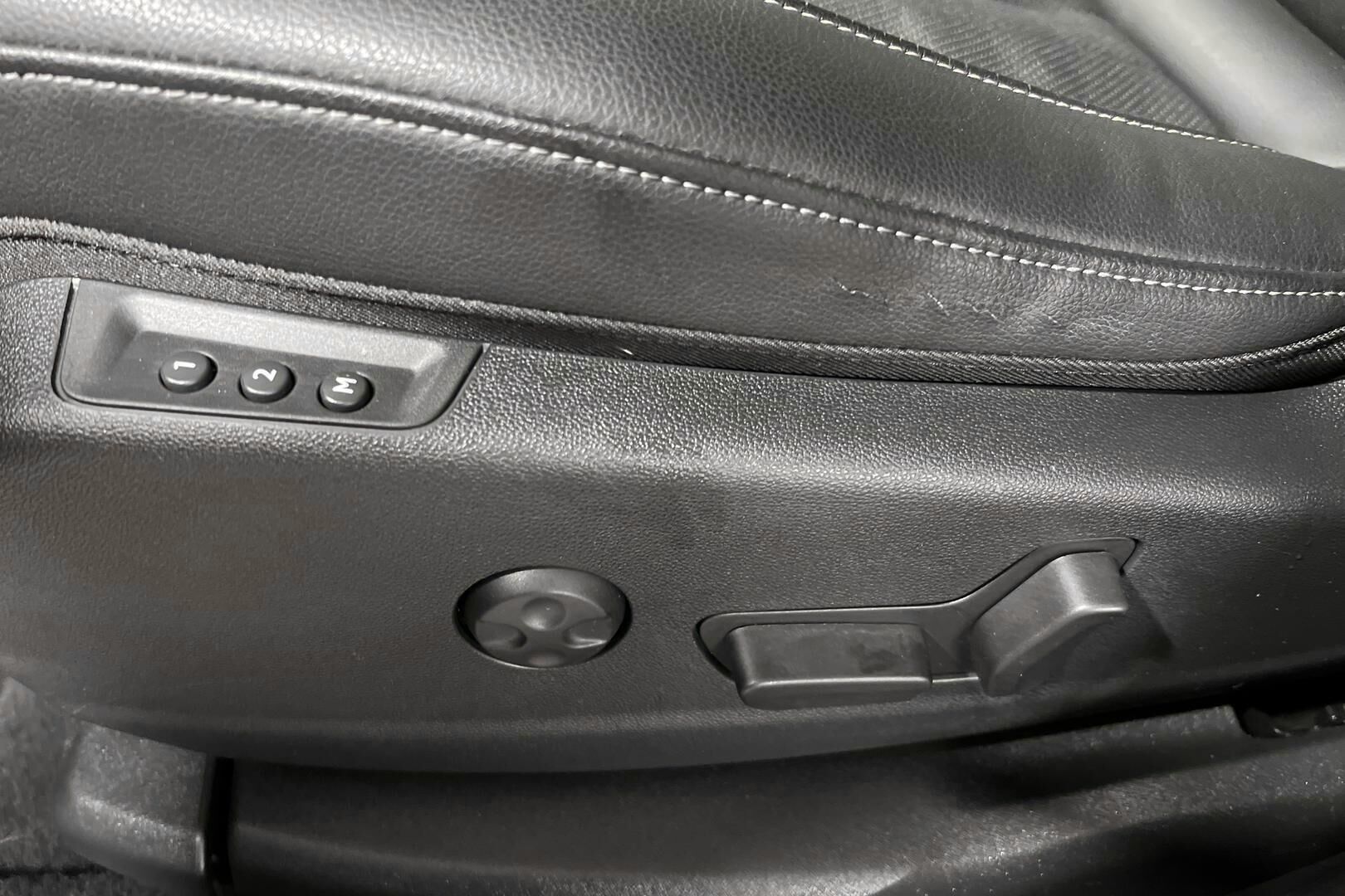 Opel Grandland iso kuva 15