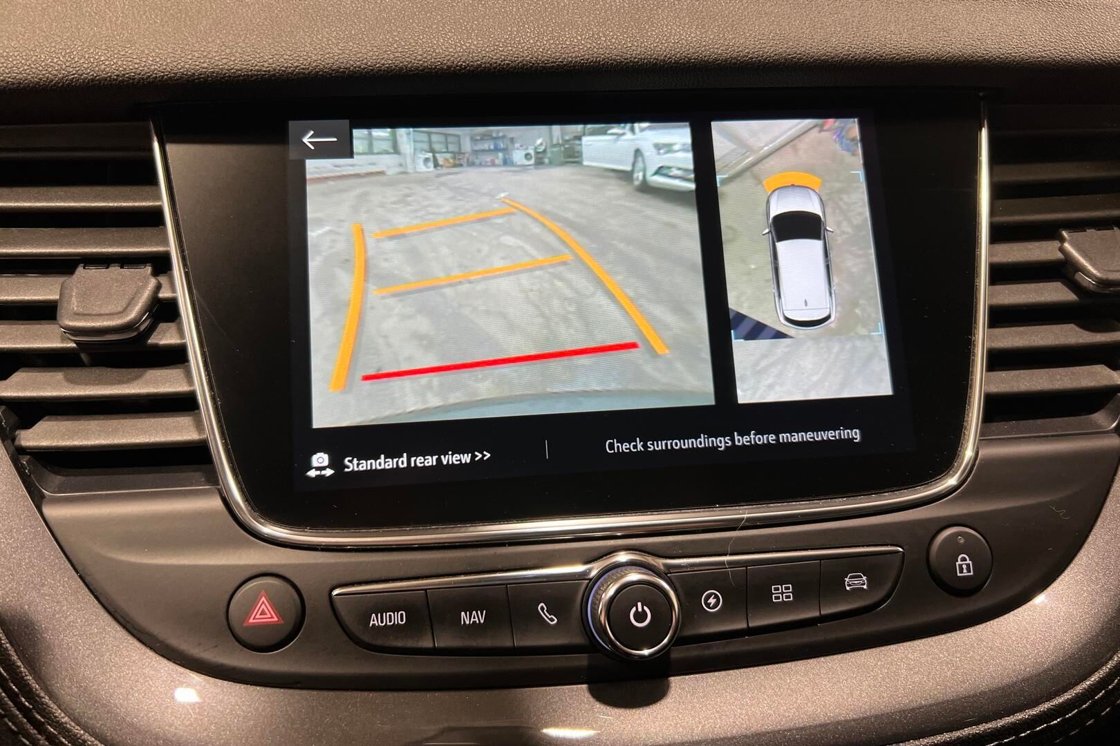 Opel Grandland iso kuva 21