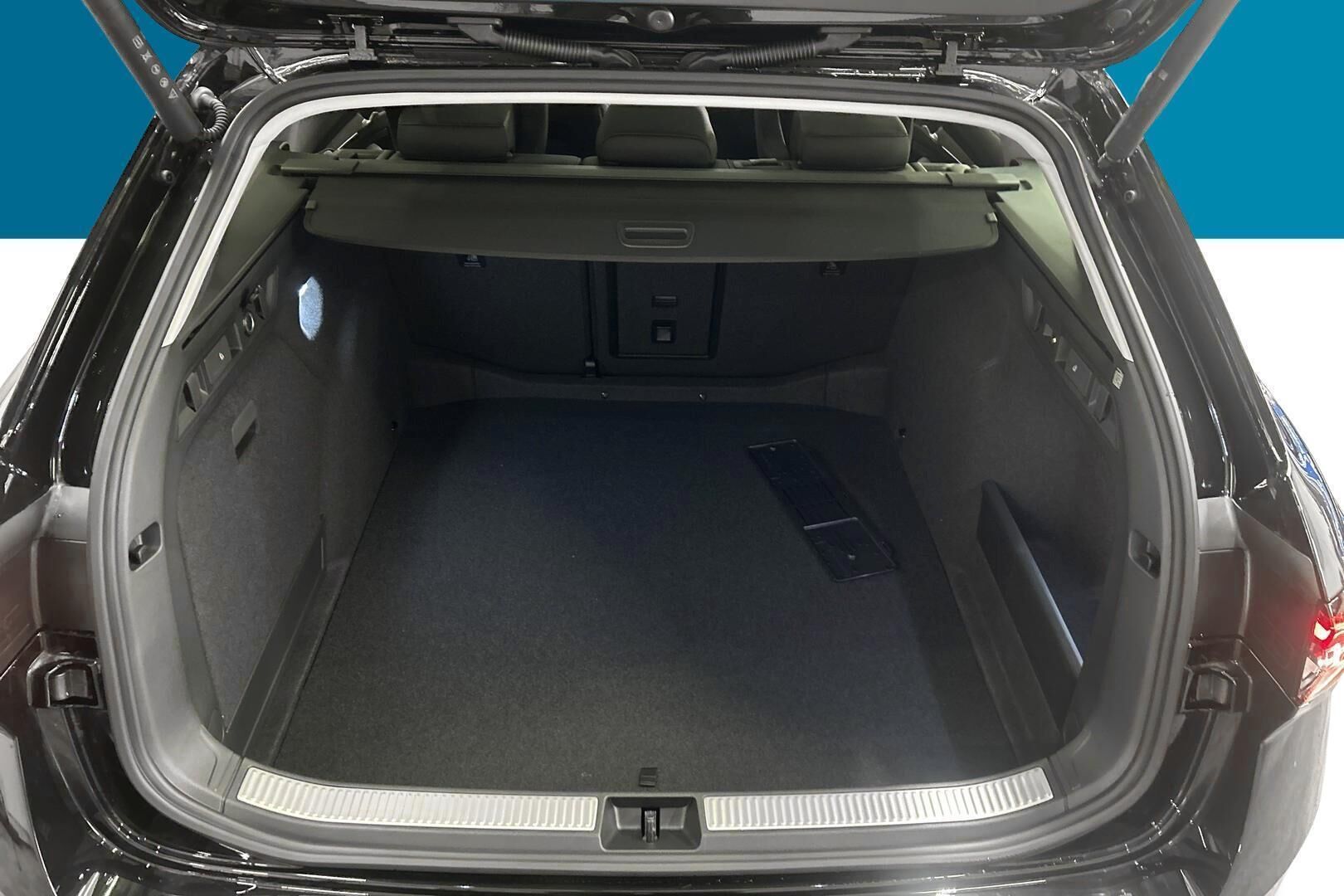 Skoda Superb iso kuva 11