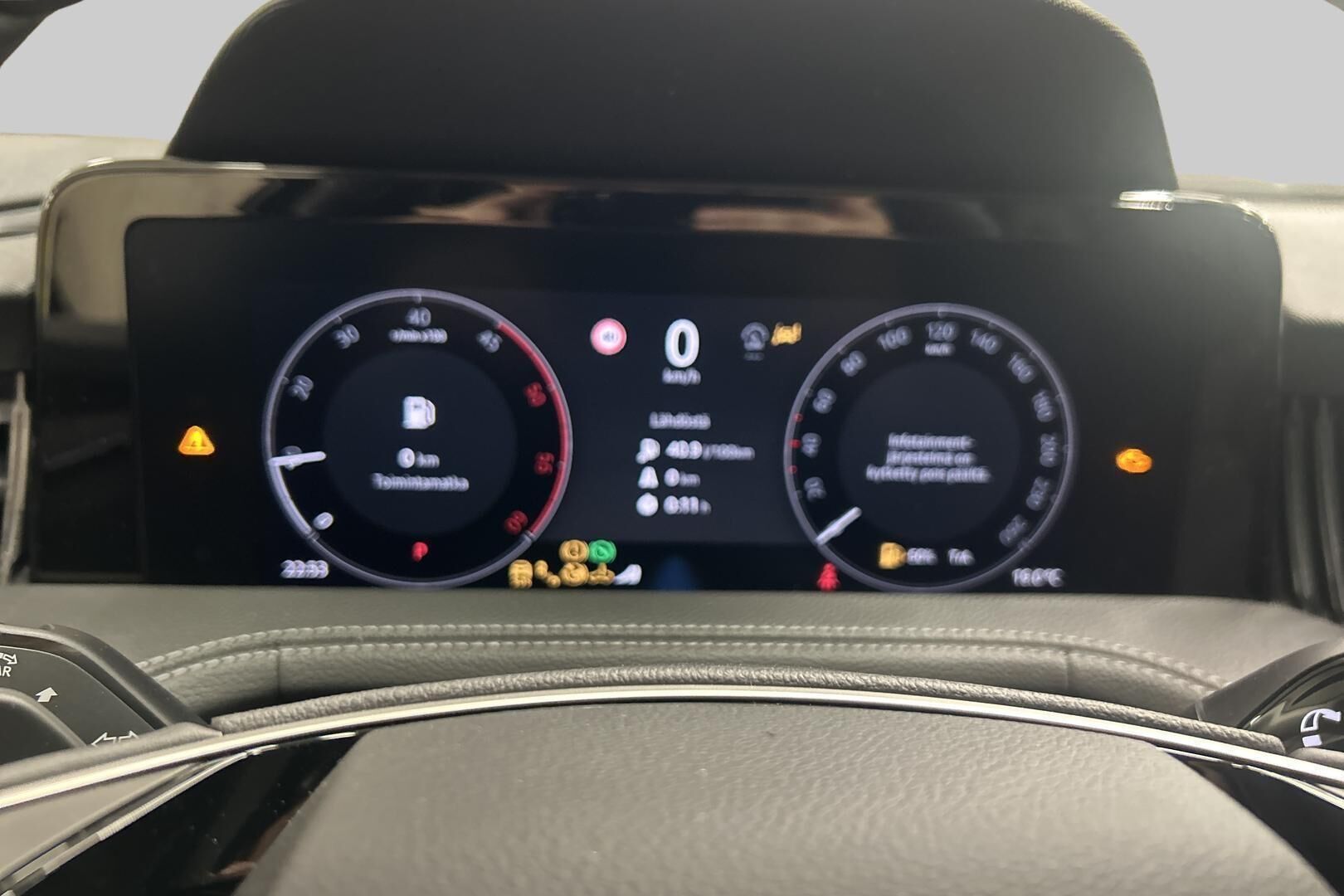 Skoda Superb iso kuva 13