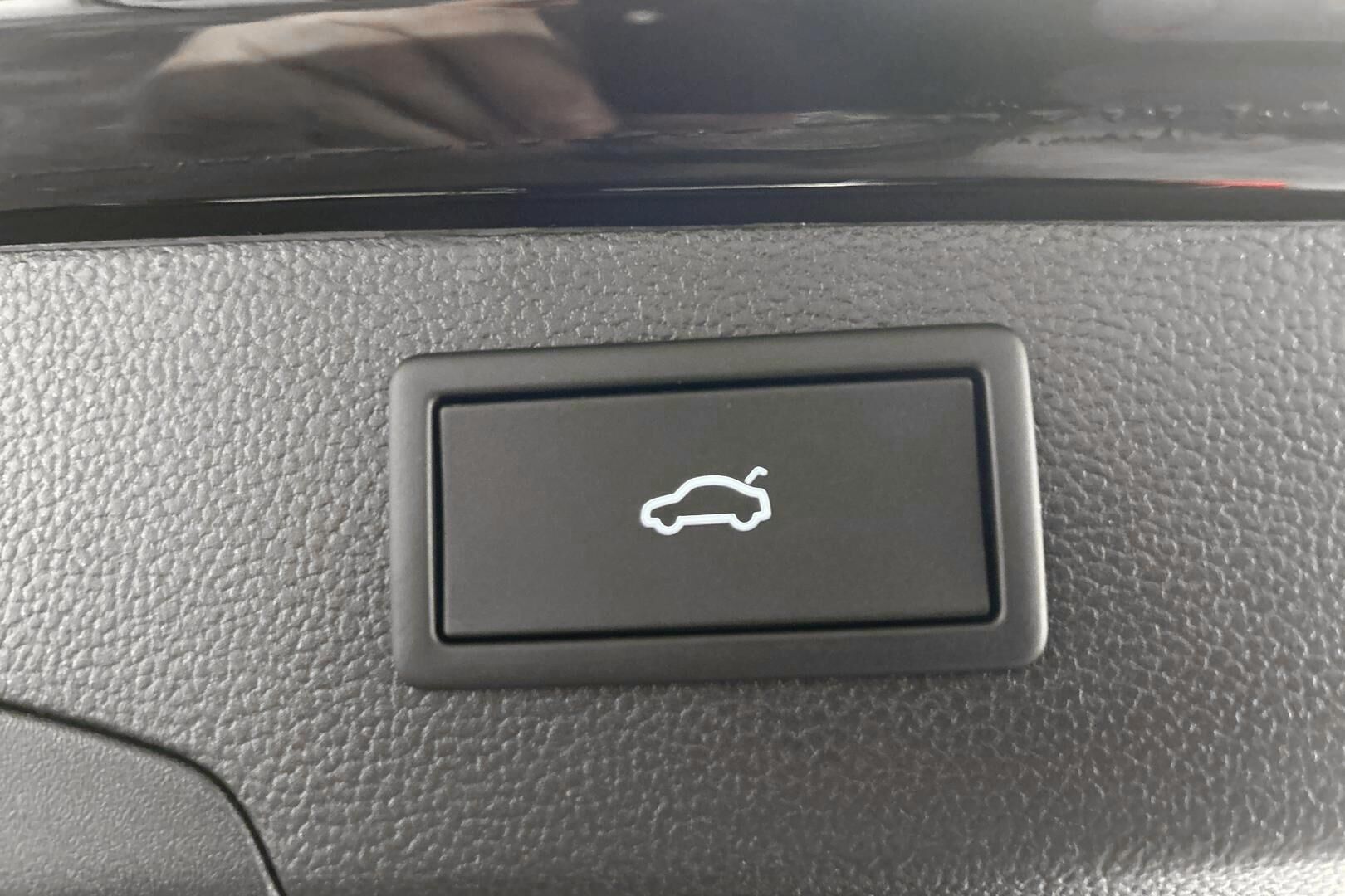 Skoda Superb iso kuva 26