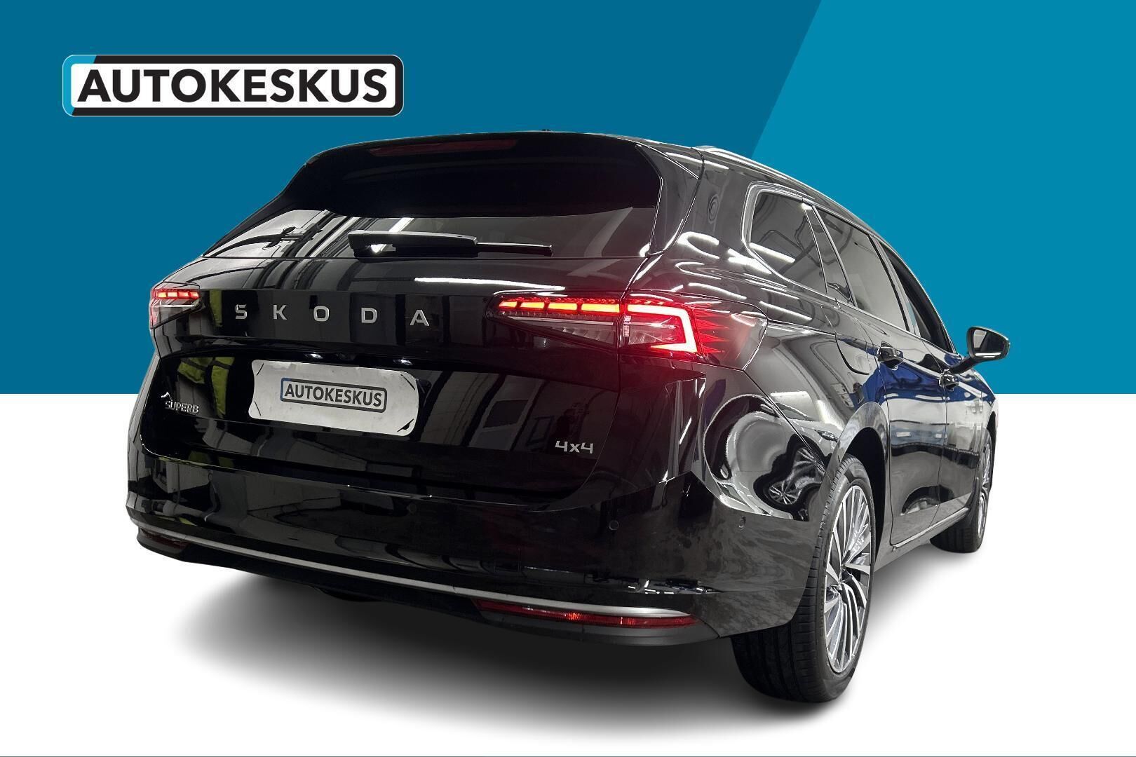 Skoda Superb iso kuva 4