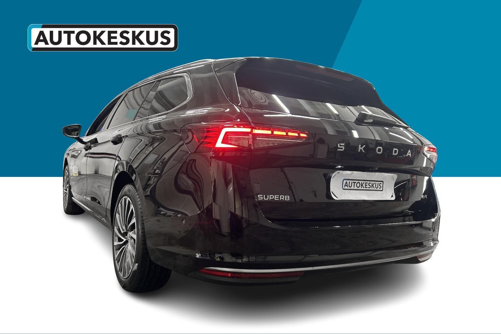 Skoda Superb iso kuva 6