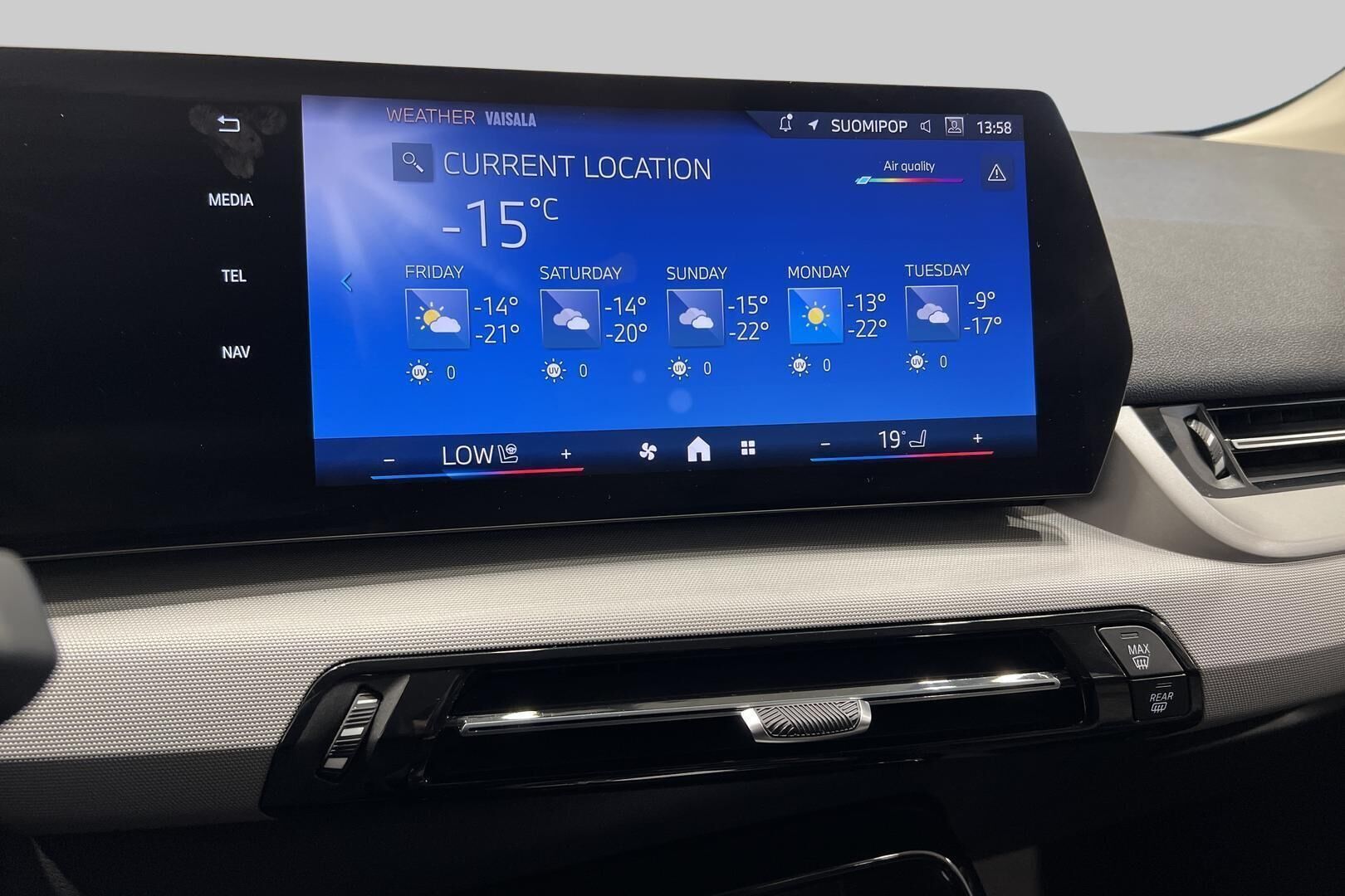 BMW 2-SARJA iso kuva 31