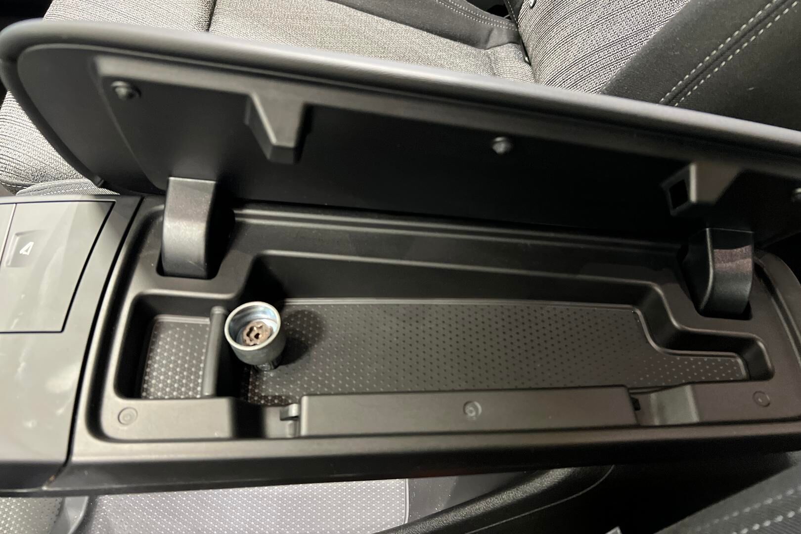 BMW 2-SARJA iso kuva 22