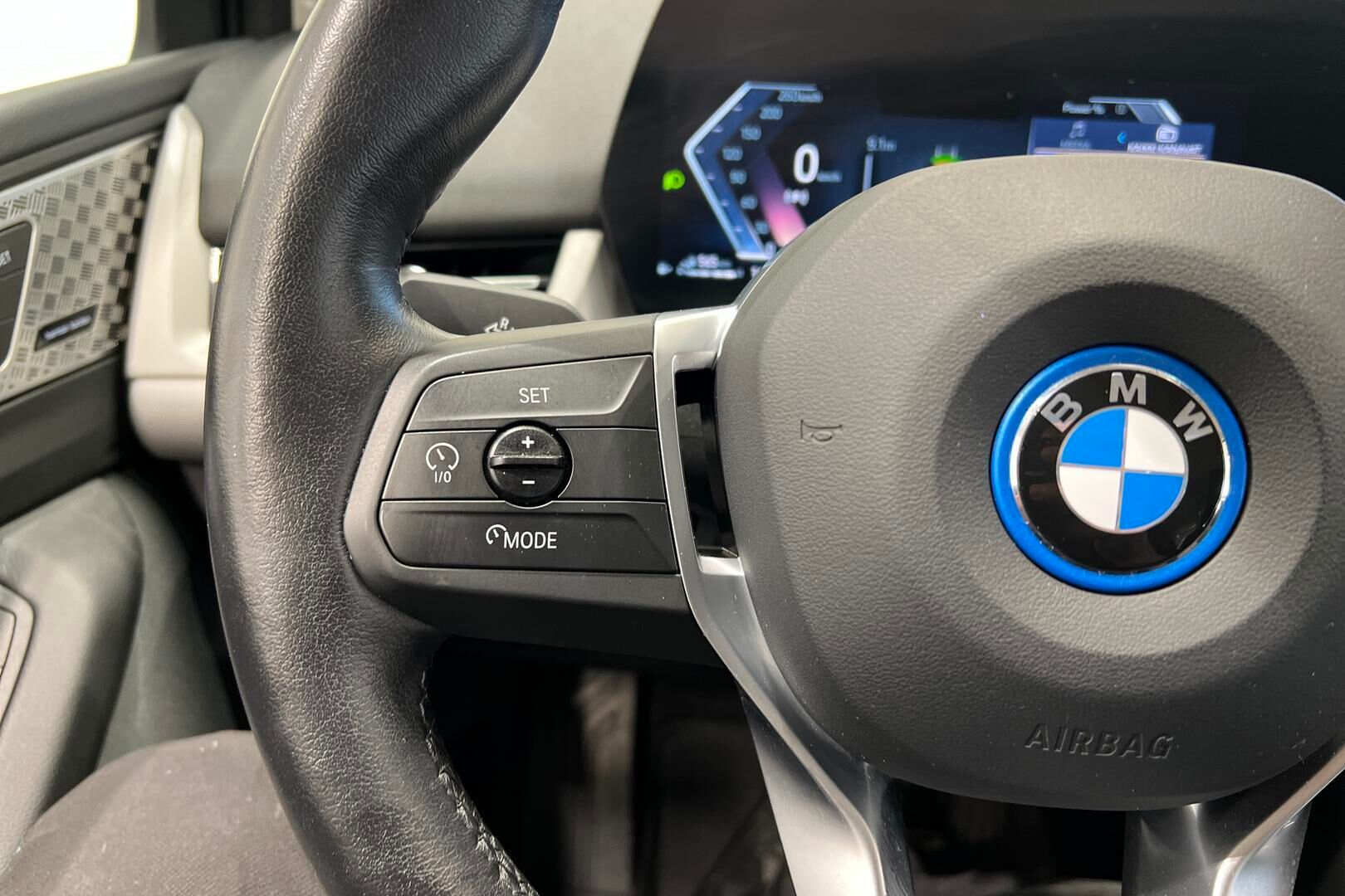 BMW 2-SARJA iso kuva 37