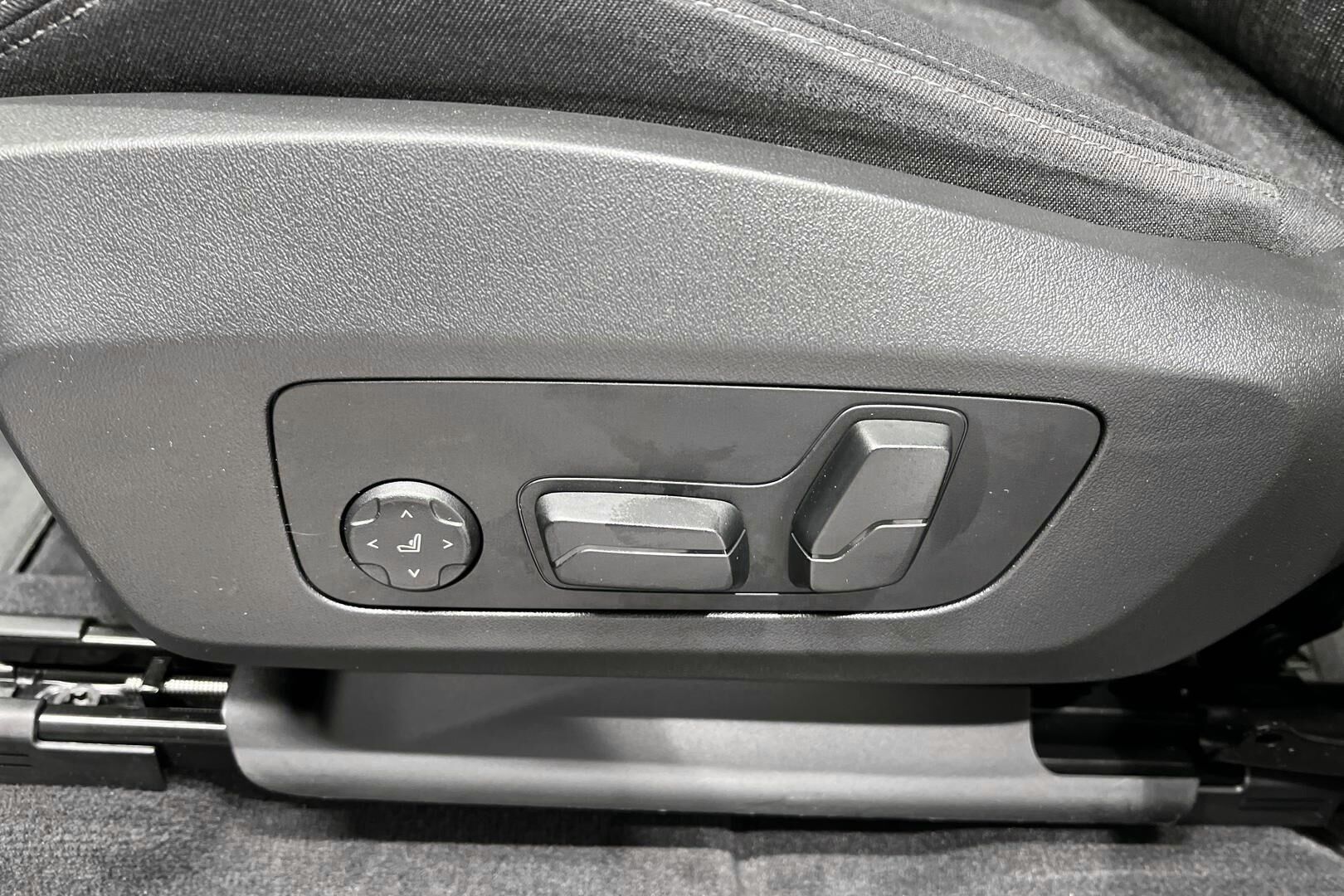 BMW 2-SARJA iso kuva 38